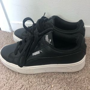 PUMA Vikky Stacked Women’s B&W Sneaker, 6